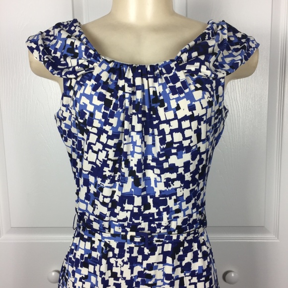  LIKE NEW - Super Cute Blue Belted Dress - Picture 2 of 8